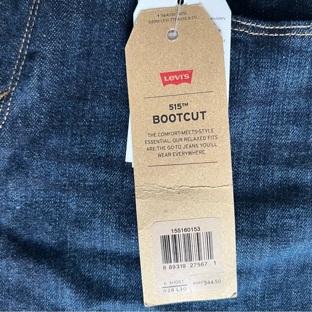 NWT Levi's 515 BOOTCUT Mid Rise Jeans - Size 6 Short W28 L30 - Picture 3 of 14